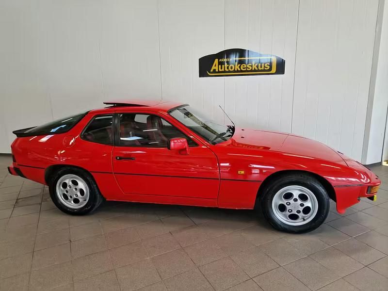 Käytetty Porsche 924 1985 Coupe - kaksiovinen