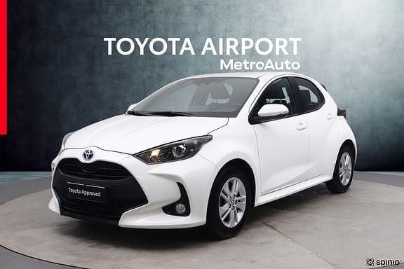 Käytetty Toyota Yaris Active 114 HP (83 kW) 2023 Valkoinen Viistoperä