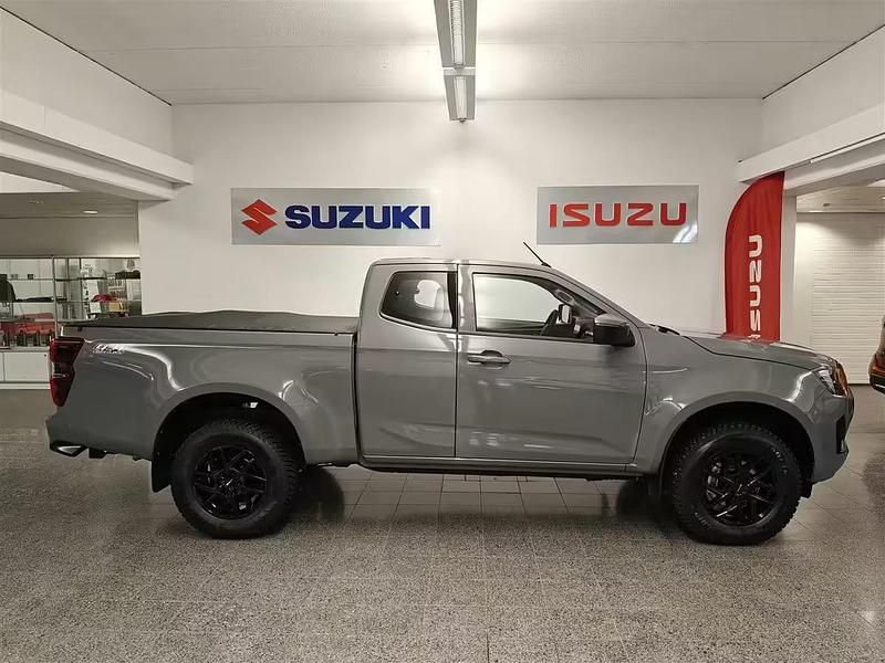 Uusi Isuzu D-Max 2026 Nouto