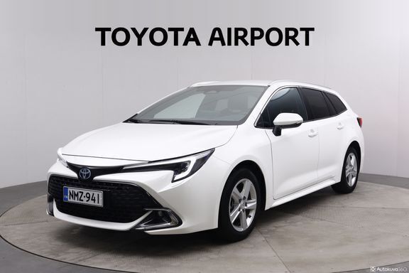 Valkoinen Käytetty 2023 Toyota Corolla Edition Farmari | 27 900 € (Perustarjous) - Kuva 1/4