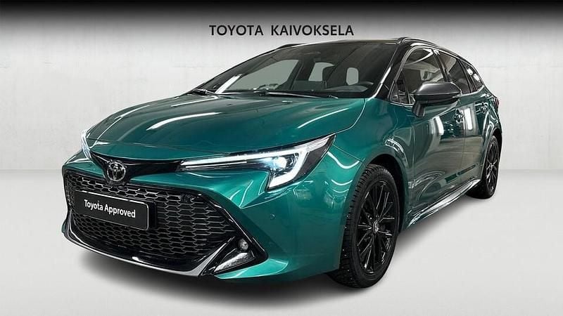 Käytetty Toyota Corolla Premium 196 HP (144 kW) 2025 Vihreä Farmari