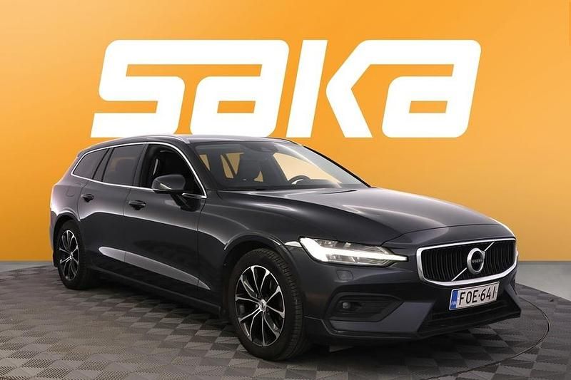 Käytetty Volvo V60 Momentum 190 HP (139 kW) 2019 Farmari