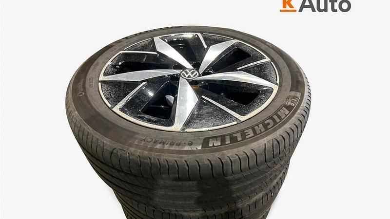 Käytetty VW ID.4 GTX 219 kW (299 HP) 2023 Met. valkoinen Katumaasturi