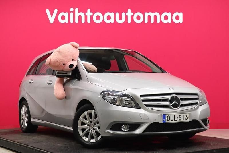 Käytetty 2013 Mercedes B180 Business Tila-auto | 14 900 € (Perustarjous) - Kuva 1/2