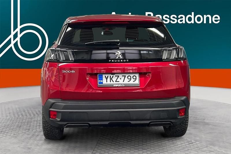 Käytetty Peugeot 3008 Active 131 HP (96 kW) 2022 Katumaasturi