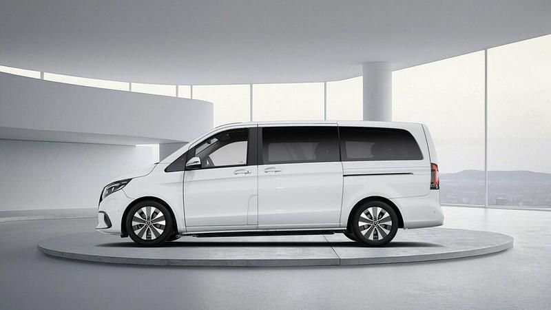 Käytetty Mercedes EQV300 150 kW (204 HP) 2024 Tila-auto