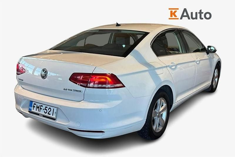 Käytetty VW Passat Comfortline 150 HP (110 kW) 2016 Valkoinen Sedan