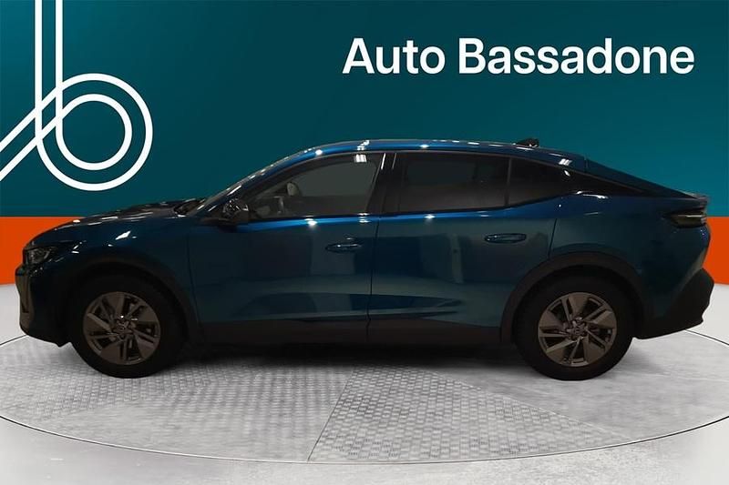 Käytetty Peugeot 408 Allure 131 HP (96 kW) 2024 Viistoperä