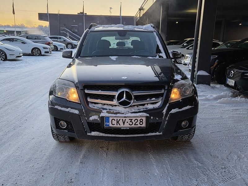 Käytetty Mercedes GLK320 224 HP (164 kW) 2009 Katumaasturi