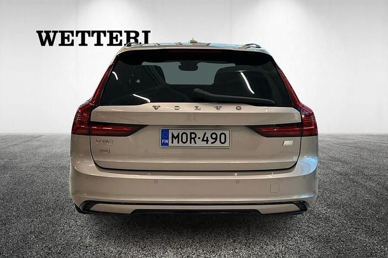 Käytetty Volvo V90 Performance 456 HP (335 kW) 2024 Ruskea Farmari