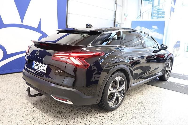 Käytetty Citroën C5 X Business Class 224 HP (164 kW) 2023 Musta Farmari