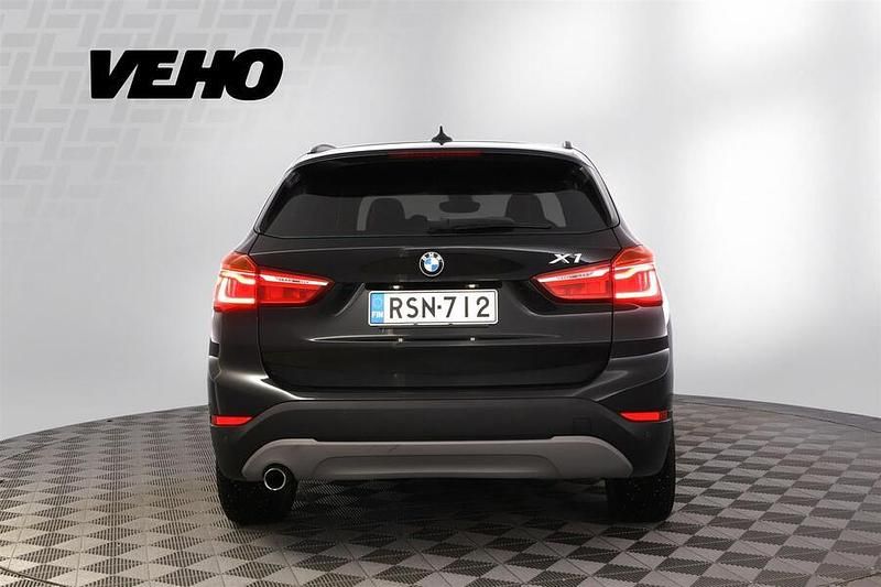 Käytetty BMW X1 136 HP (100 kW) 2016 Musta Katumaasturi
