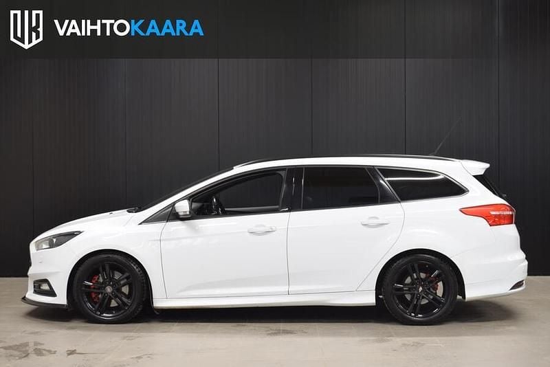 Käytetty Ford Focus ST 185 HP (136 kW) 2015 Farmari