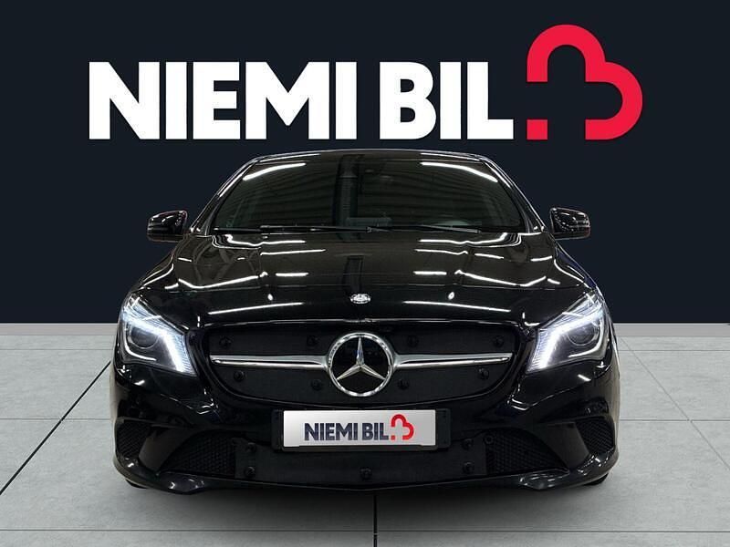 Käytetty Mercedes CLA220 177 HP (130 kW) 2015 Sedan