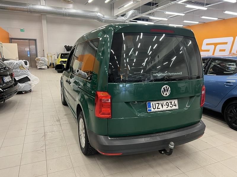 Käytetty VW Caddy 102 HP (75 kW) 2017 Tila-auto