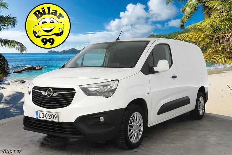 Käytetty Opel Combo Enjoy 102 HP (75 kW) 2019 Tila-auto