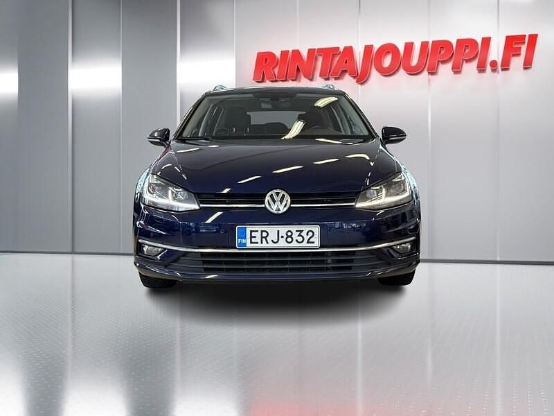 Käytetty VW Golf VII Highline 116 HP (85 kW) 2019 Farmari