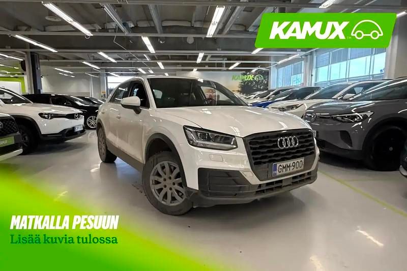 Käytetty Audi Q2 Business 150 HP (110 kW) 2017 Valkoinen Katumaasturi