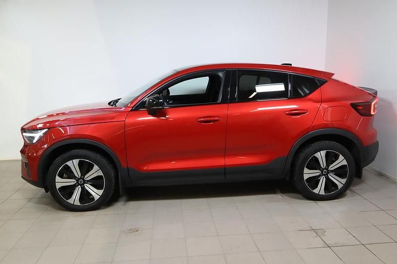 Käytetty Volvo C40 Ultimate 300 kW (408 HP) 2023 Punainen Katumaasturi