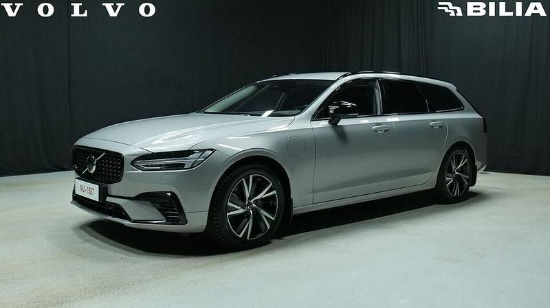 Hopea Käytetty 2025 Volvo V90 Plus Farmari | 49 800 € (Kallis) - Kuva 1/3