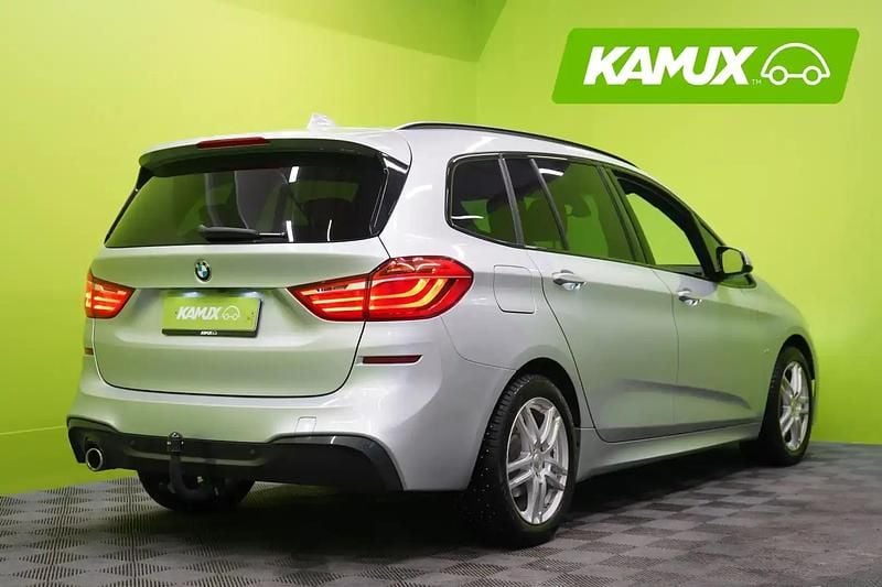 Käytetty BMW 218 Gran Tourer M Sport 136 HP (100 kW) 2021 Hopea / harmaa Tila-auto