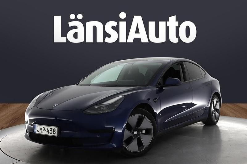 Käytetty 2022 Tesla Model 3 RWD Sedan | 24 670 € (Perustarjous) - Kuva 1/2