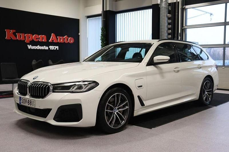 Käytetty 2022 BMW 530 M Sport Farmari | 28 900 € (Perustarjous) - Kuva 1/4