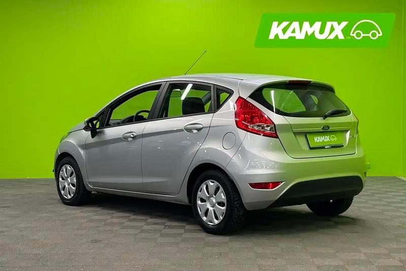 Käytetty Ford Fiesta Trend 82 HP (60 kW) 2009 Hopea / harmaa Viistoperä