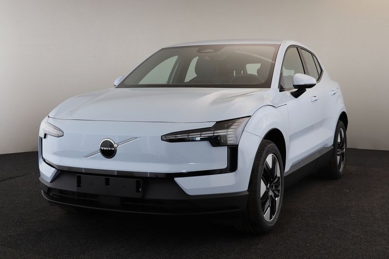 Sininen Uusi 2025 Volvo EX30 Core Katumaasturi | 36 700 € (Supertarjous) - Kuva 1/4