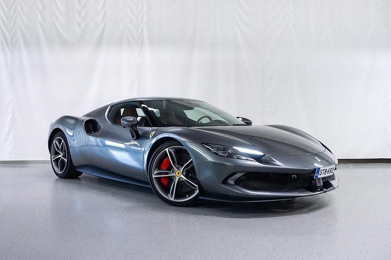 Harmaa Käytetty 2024 Ferrari 296 Coupe - kaksiovinen | 479 900 € - Kuva 1/4