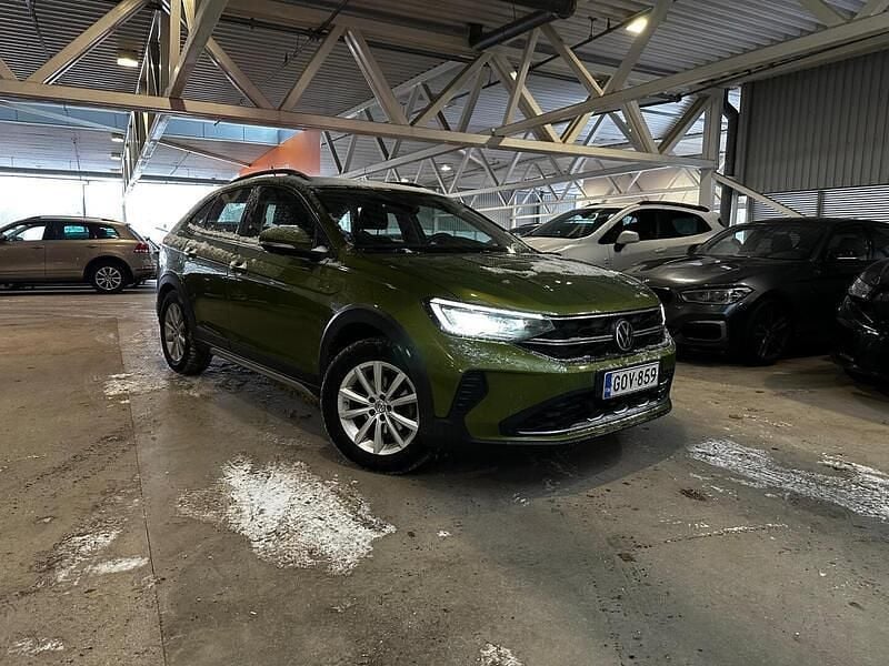 Käytetty VW Taigo Business 110 HP (80 kW) 2022 Katumaasturi