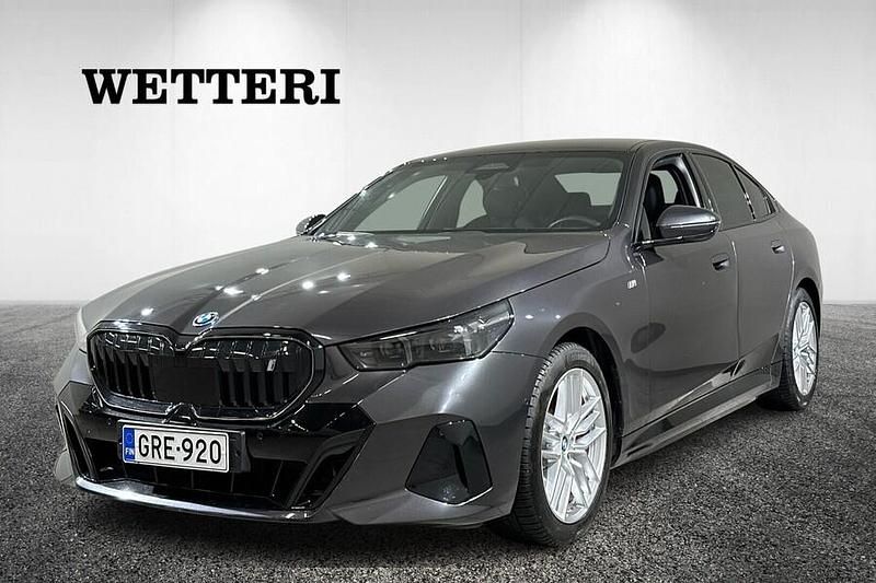 Käytetty 2024 BMW i5 M Sport Sedan | 62 900 € (Hyvä tarjous) - Kuva 1/3