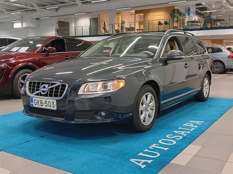 Harmaa Käytetty 2011 Volvo V70 Momentum Farmari | 11 900 € (Perustarjous) - Kuva 1/4