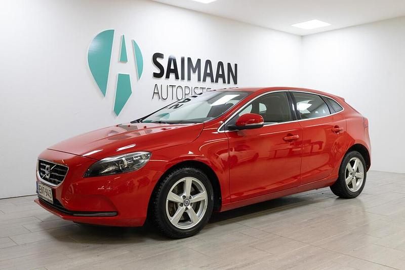 Käytetty 2016 Volvo V40 Business Edition Viistoperä | 17 900 € (Perustarjous) - Kuva 1/4