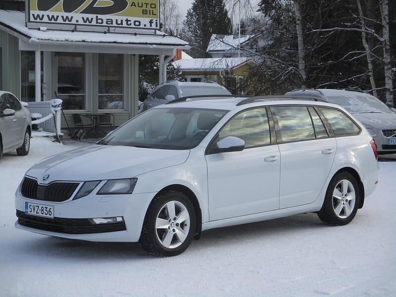 Käytetty Skoda Octavia Business Line 116 HP (85 kW) 2019 Valkoinen Farmari