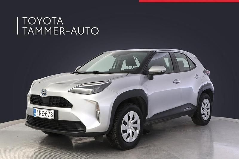Käytetty Toyota Yaris Cross Active 116 HP (85 kW) 2023 Hopea Katumaasturi