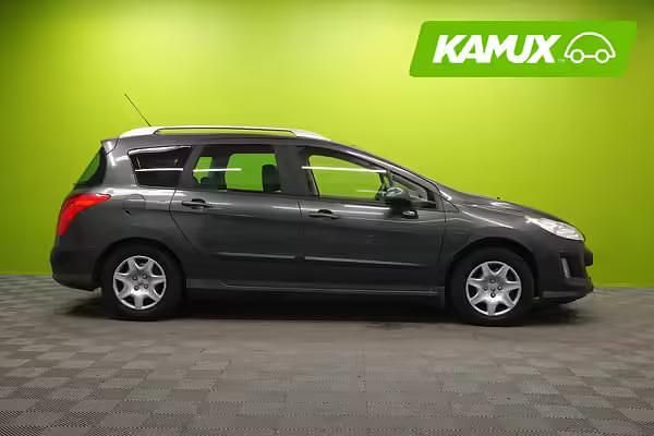 Käytetty Ford Focus 137 HP (100 kW) 2001 Sininen Viistoperä