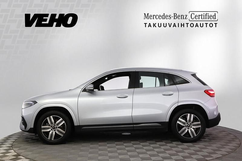 Käytetty Mercedes EQA300 Advanced Plus 167 kW (228 HP) 2024 Harmaa Katumaasturi