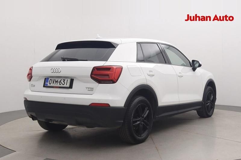 Käytetty Audi Q2 Business 116 HP (85 kW) 2017 Valkoinen Katumaasturi