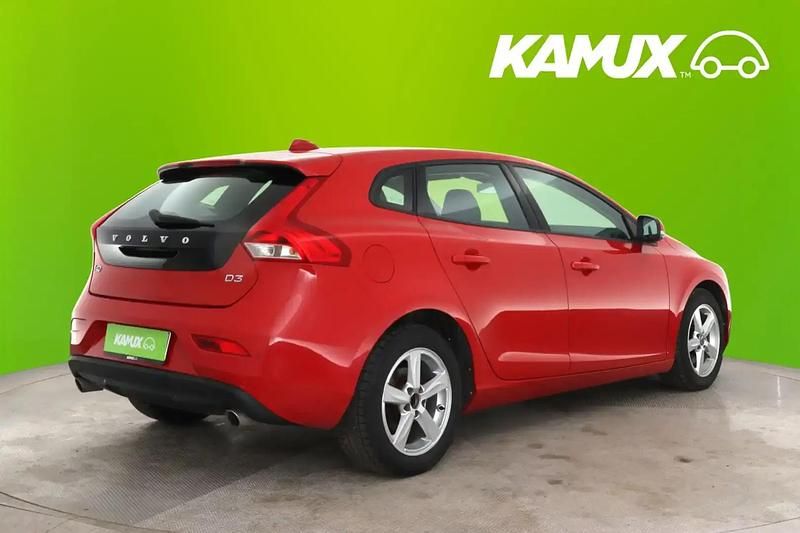 Käytetty Volvo V40 Momentum 150 HP (110 kW) 2016 Punainen Farmari