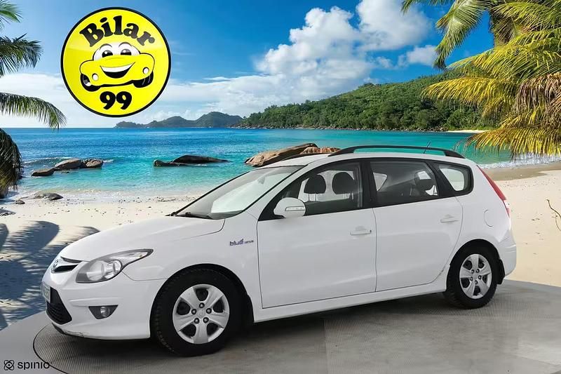 Käytetty Hyundai i30 Comfort 116 HP (85 kW) 2011 Farmari