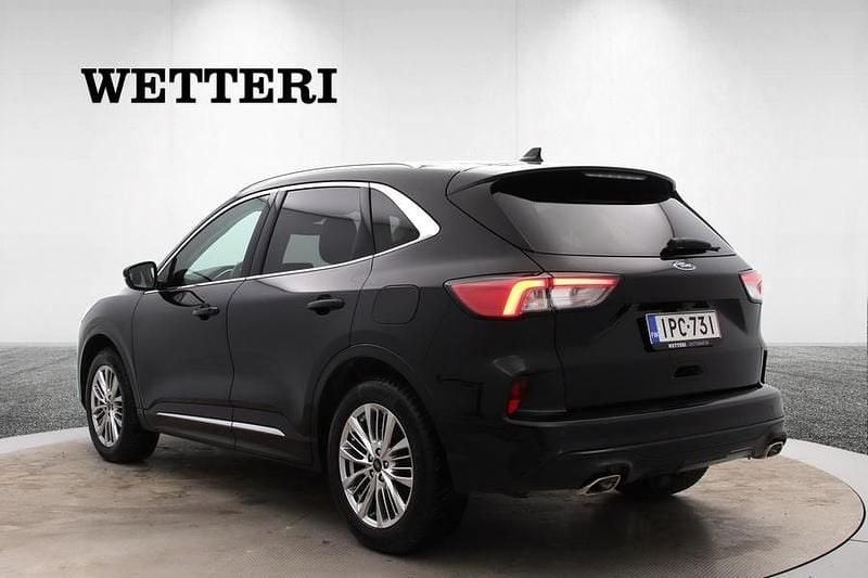 Käytetty Ford Kuga Vignale 190 HP (139 kW) 2021 Musta Katumaasturi