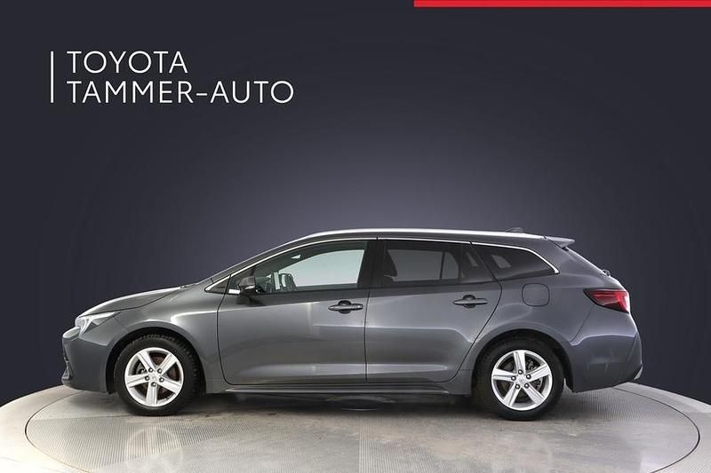 Käytetty Toyota Corolla Edition 140 HP (102 kW) 2023 Harmaa Farmari