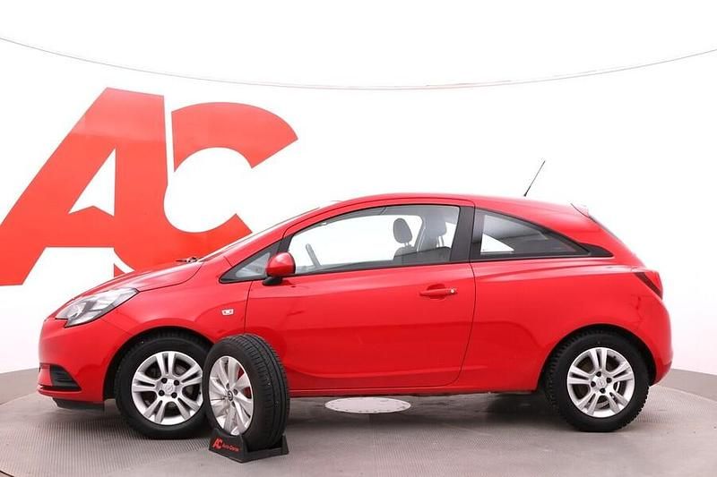 Käytetty Opel Corsa Active 90 HP (66 kW) 2016 Punainen Viistoperä