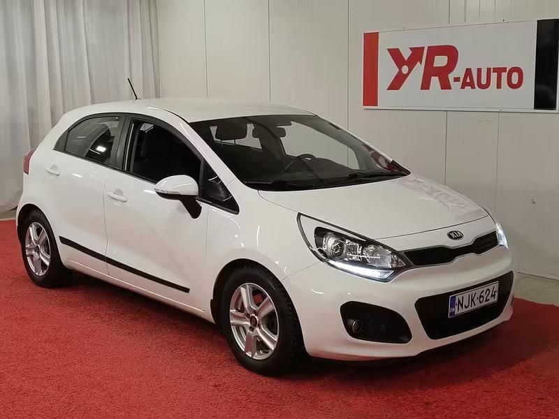 Käytetty Kia Rio EX 90 HP (66 kW) 2014 Viistoperä
