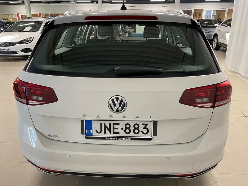 Käytetty VW Passat GTE 218 HP (160 kW) 2020 Valkoinen Farmari