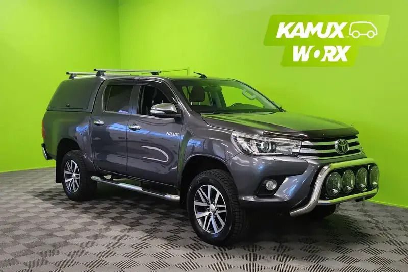 Hopea / harmaa Käytetty 2016 Toyota HiLux Executive Nouto | 37 790 € - Kuva 1/4