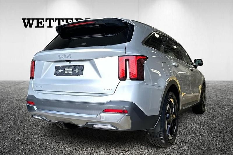 Uusi Kia Sorento Premium 160 HP (117 kW) 2025 Katumaasturi