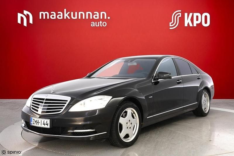 Musta Käytetty 2009 Mercedes S400 Sedan | 19 990 € - Kuva 1/3
