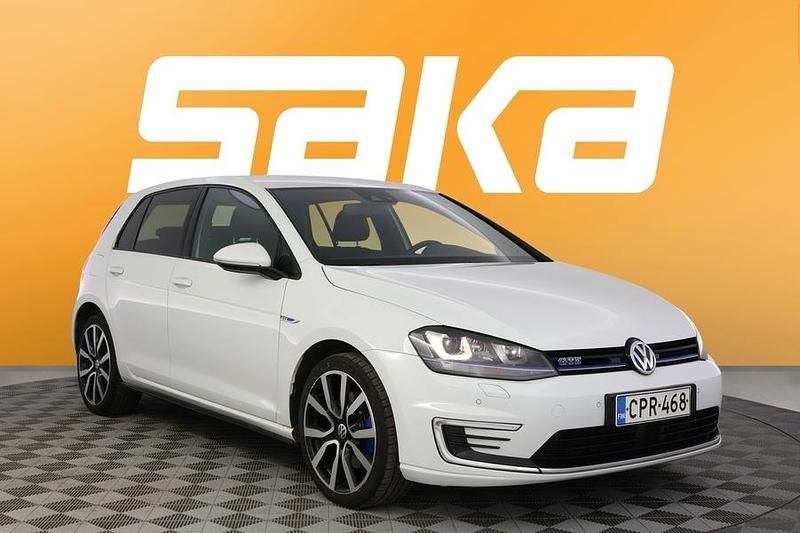 Käytetty VW Golf VII GTE 204 HP (150 kW) 2016 Viistoperä